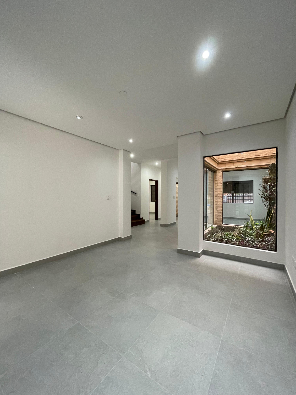 En Alquiler Duplex/Casa En Zona Villamorra De 3 Dormitorios — foto 3