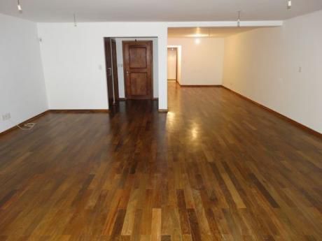 Apartamento De Categoria Casi Rambla!!!