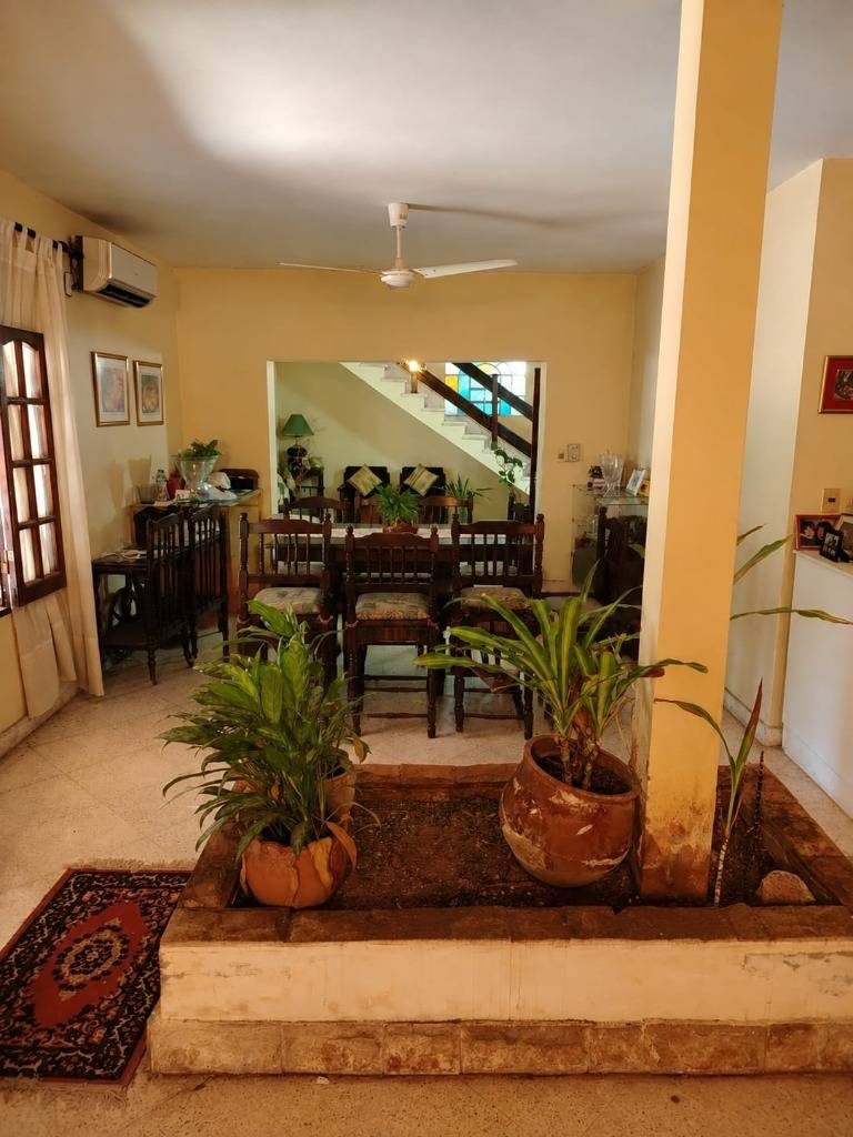Vendo Casa sobre Avda. Peron — foto 2