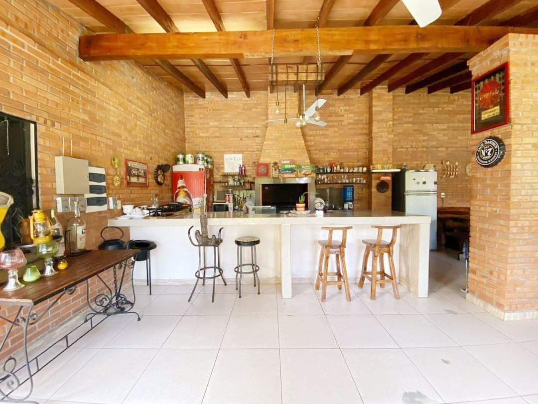 VENDO CASA QUINTA AMOBLADA EN SAN BERNARDINO, EN ESQUINA — foto 3