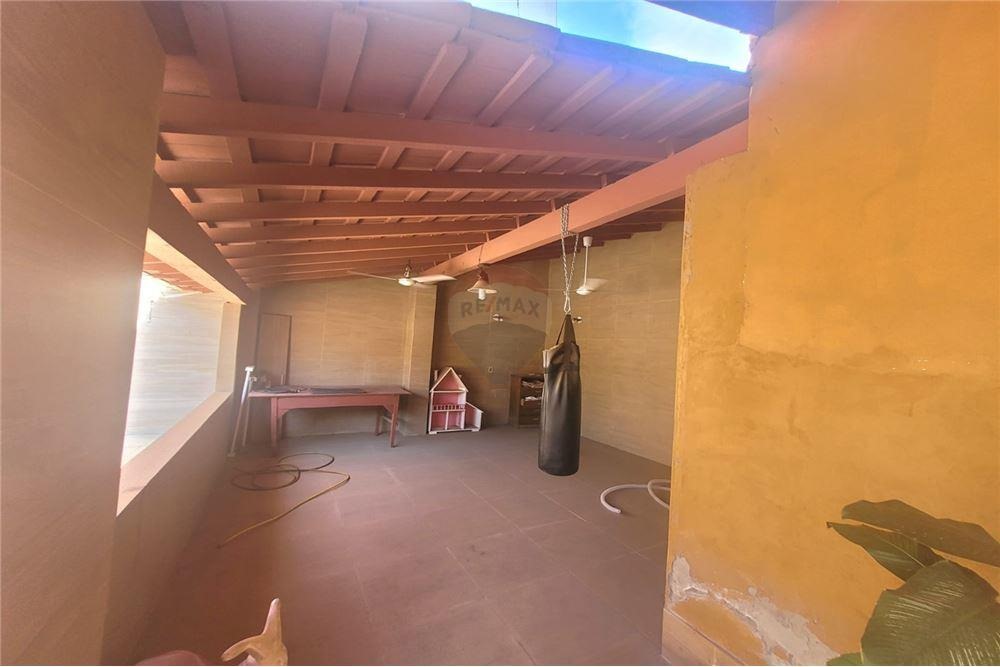 VENDO TERRENO EN MBURUCUYA A MEDIA CUADRA DE SANTISIMA TRINIDAD — foto 3