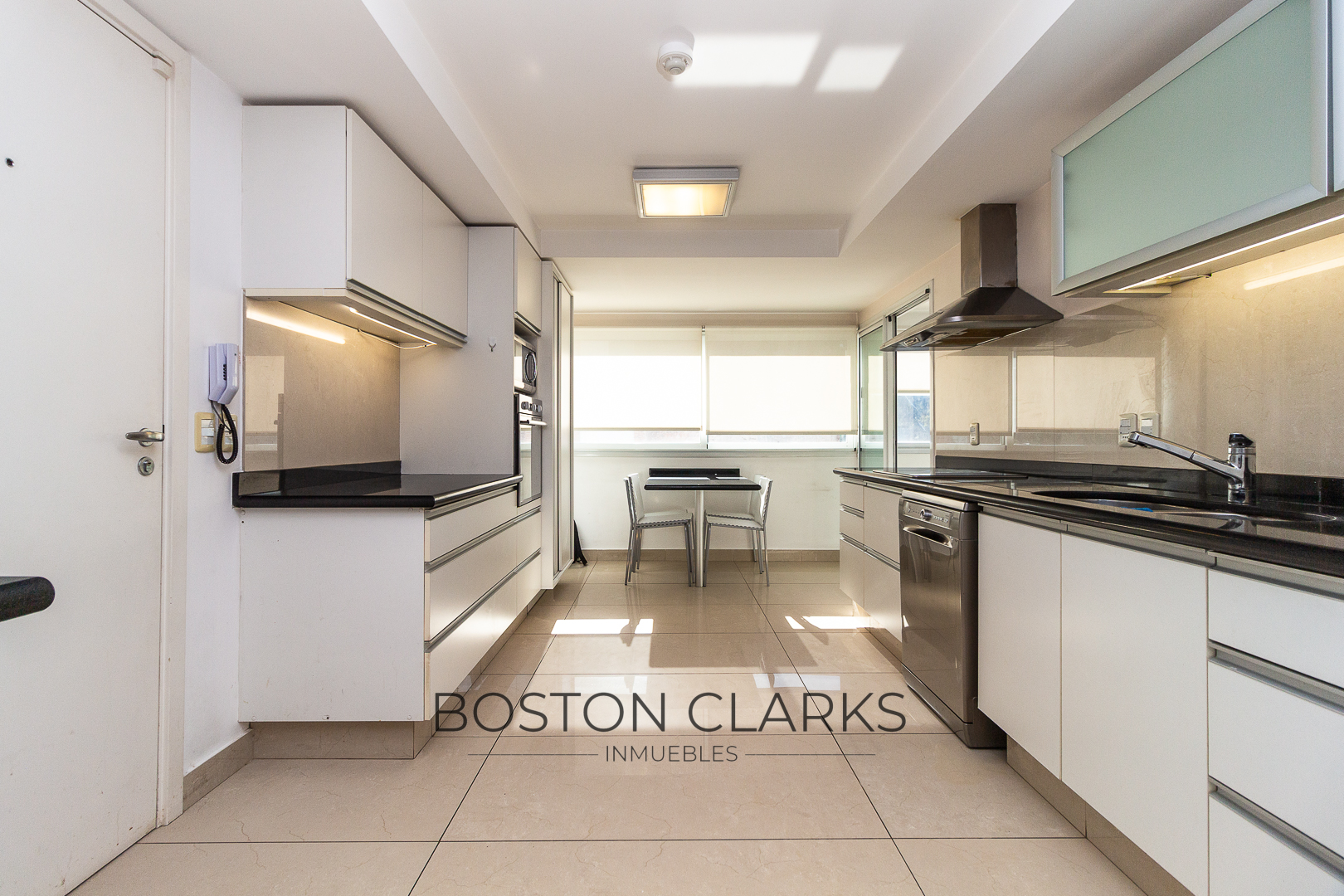Apartamento En Alquiler De Tres Dormitorios Con Terraza Y Parrillero En Carrasco · Foto 6