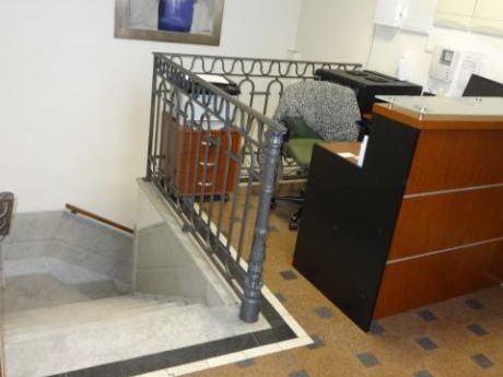 Oficina Impecable En Ciudad Vieja A Pasos De Sarandí