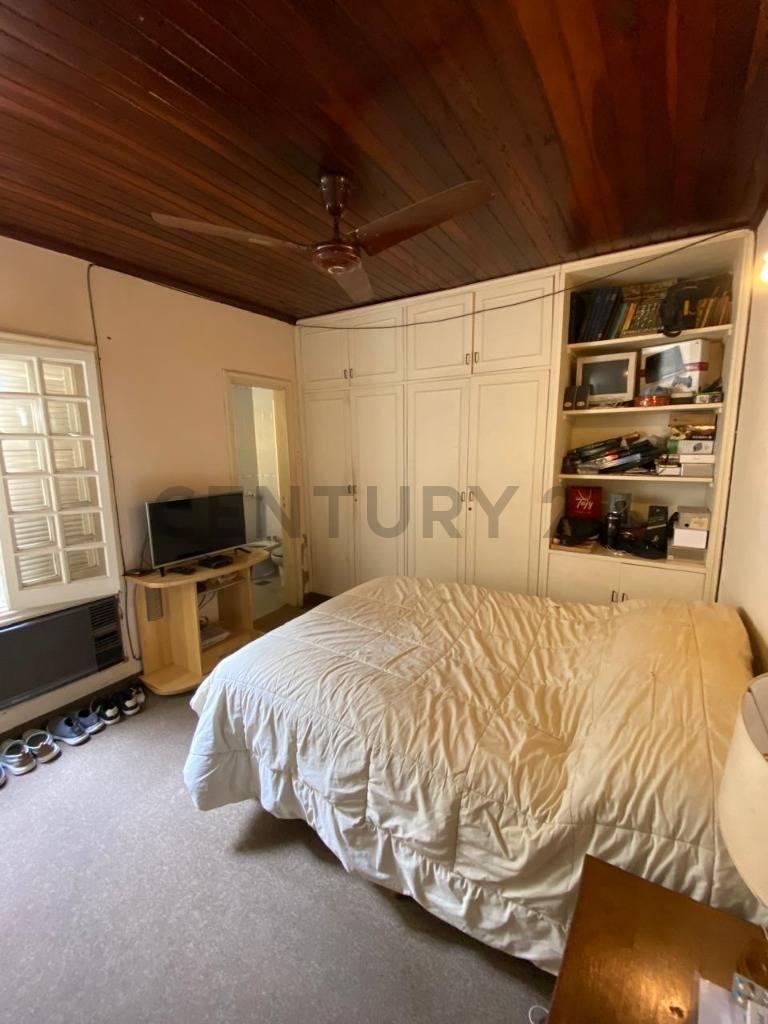 VENDO RESIDENCIA DE UNA SOLA PLANTA A REMODELAR EN BARRIO RECOLETA — foto 2