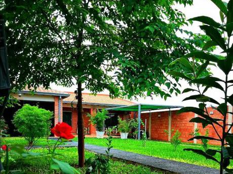 Casa En Capiata Ruta 1. Municipalidad