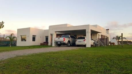 Barrio Privado Casa 4 Dormitorios