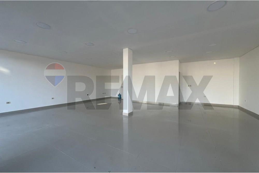 Local Comercial - Alquiler - Villa Elisa, Paraguay — foto 3