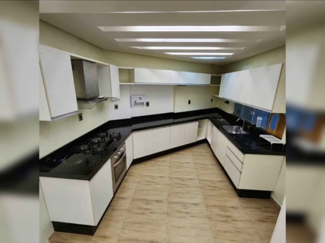 SE VENDE CASA SEMIAMOBLADA – ÁREA 1, CDE — foto 3