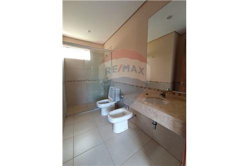 ALQUILO HERMOSO DEPARTAMENTO 2D EN LAS MERCEDES — foto 2
