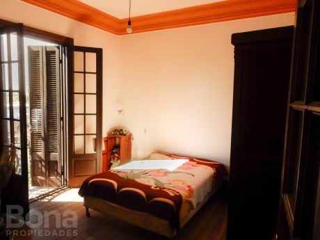 Antiguo, Amplio, Impecable