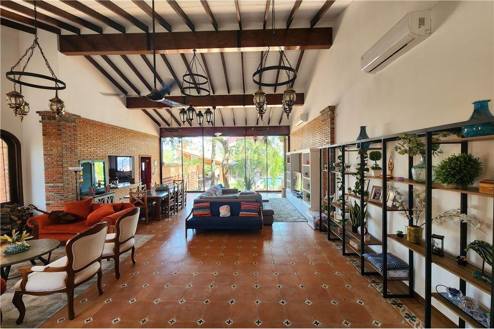 Casa - Alquiler — foto 2