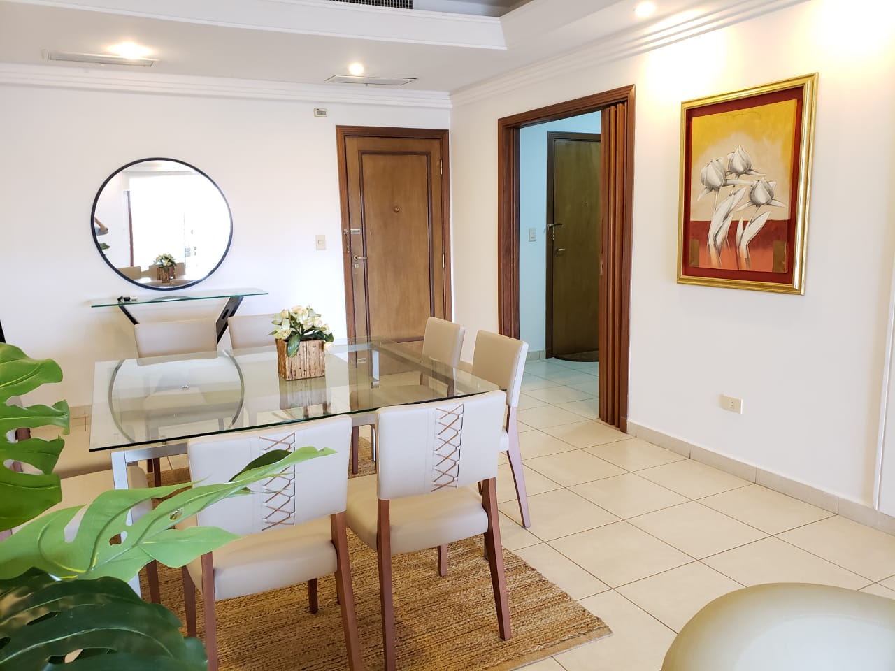 Alquilo Muy Lindo Departamento Amoblado , De Tres Dormitorios En Suite — foto 2