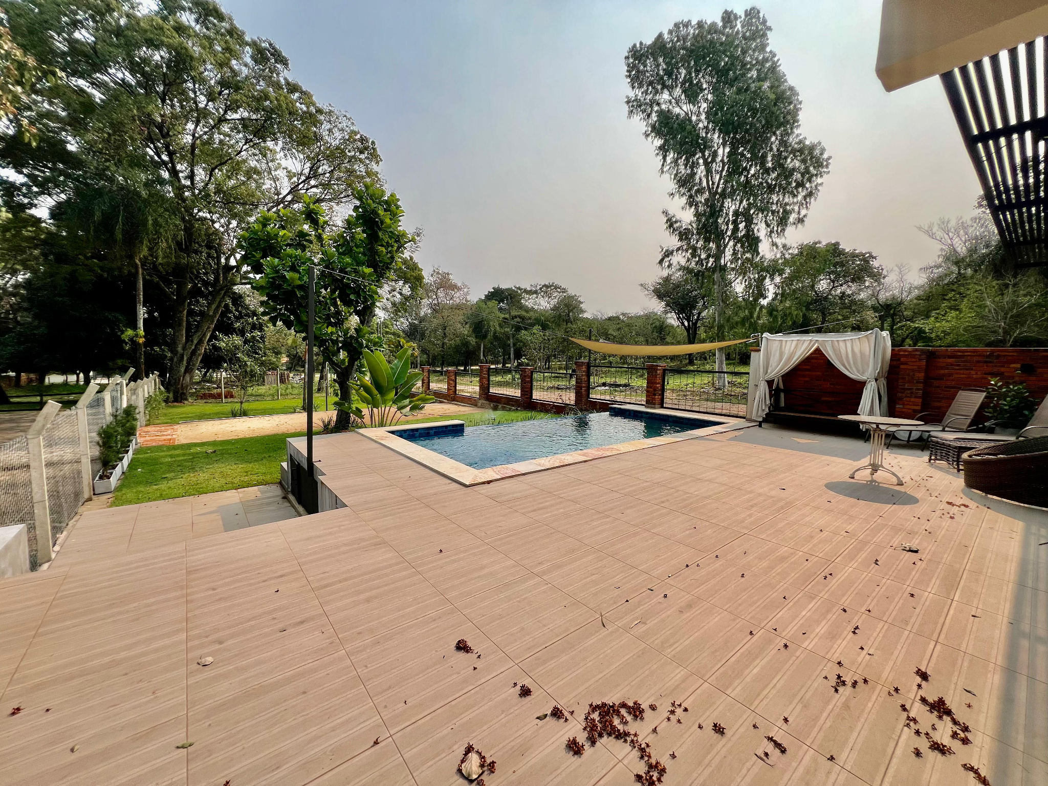 VENDO LUJOSA CASA AMOBLADA EN SAN BERNARDINO — foto 3