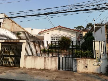 Casa En Venta En Equipetrol