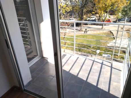Apartamento En Alquiler 1 Dormitorio Con Barbacoa Propia Puertito De Buceo
