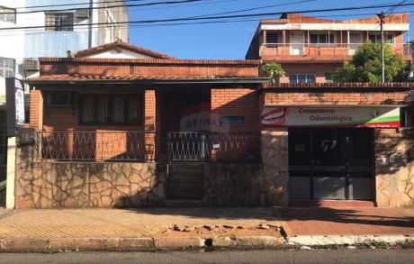 Casa De 4 Dormitorios Sobre Bartolome De Las Casas