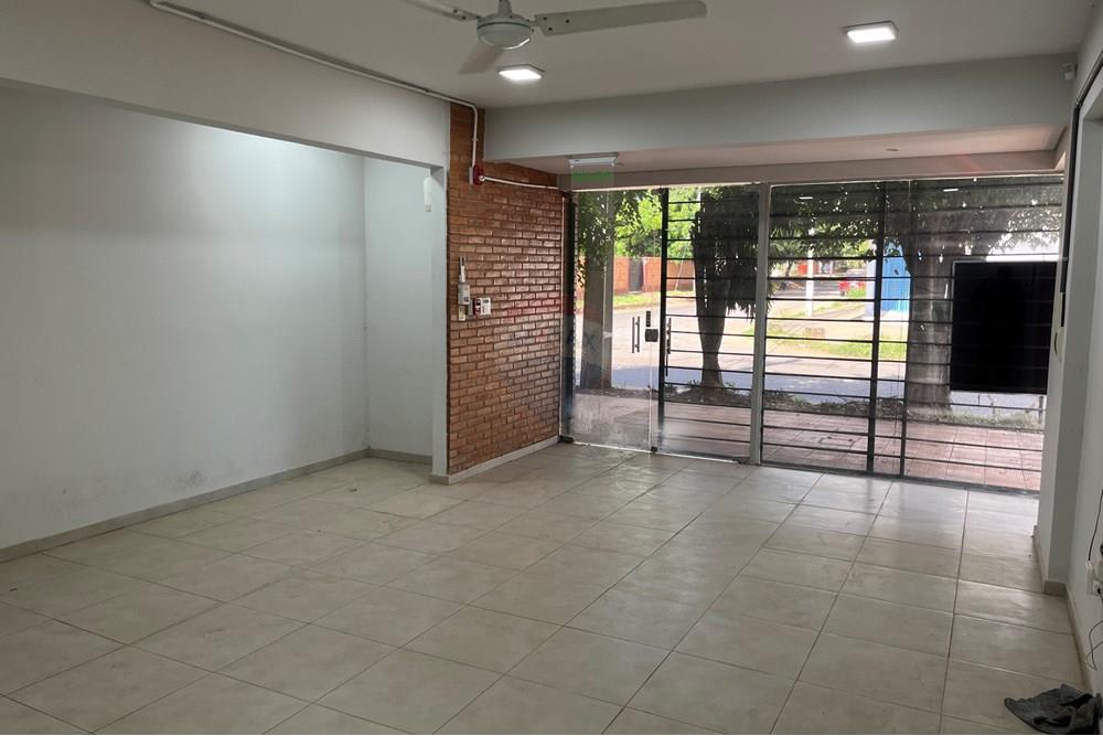 Alquilo deposito con oficina en San Lorenzo — foto 2
