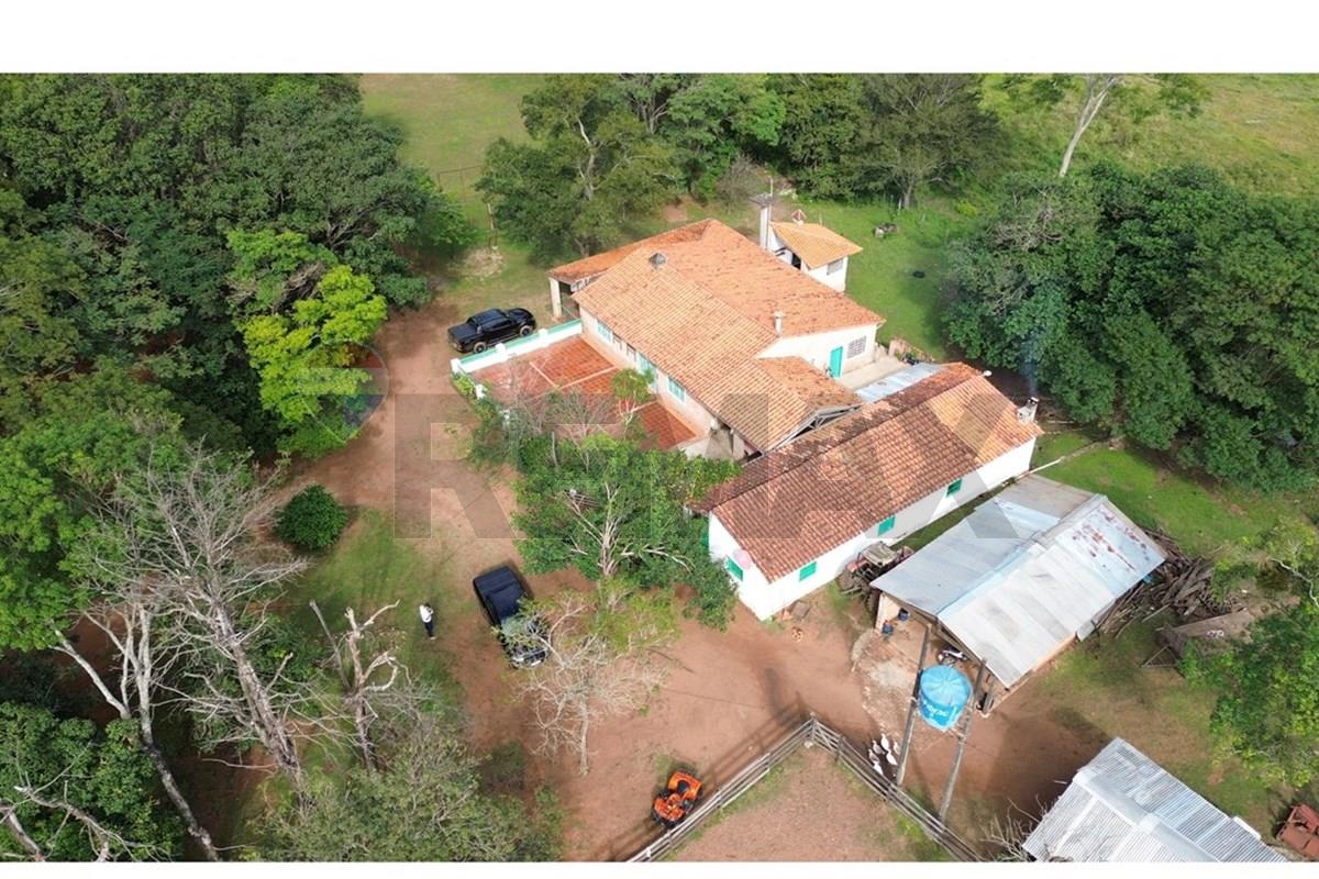 Estancia en venta - Ybycuí, Paraguarí, Paraguay. — foto 2