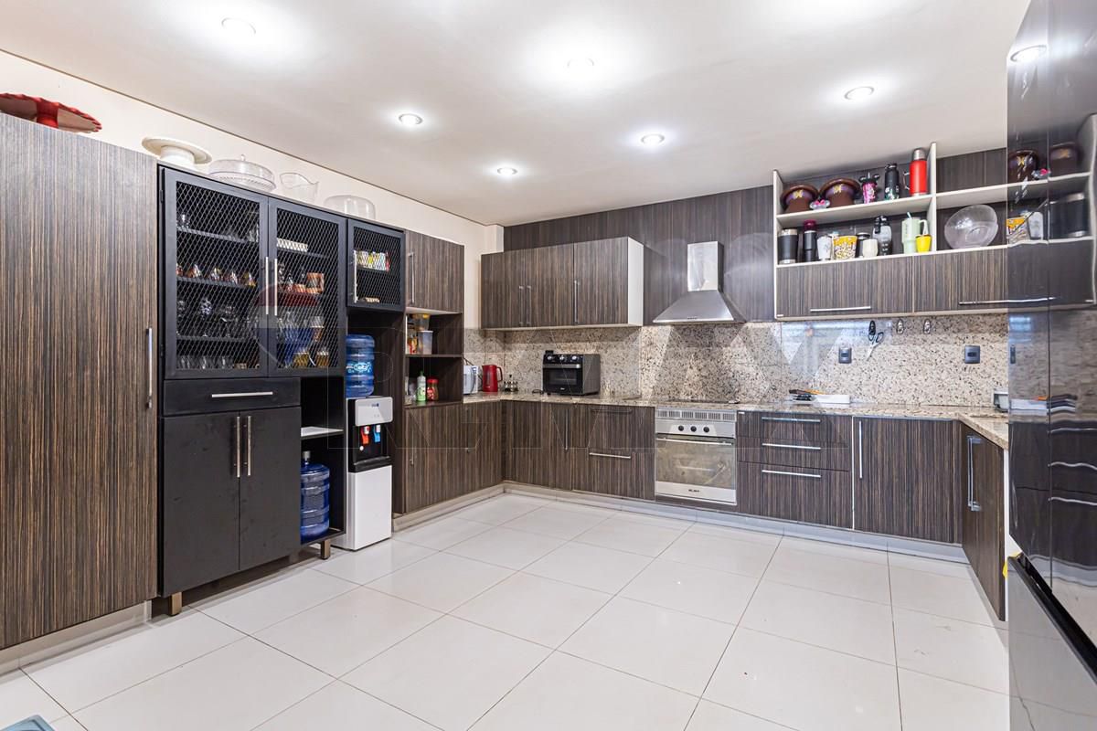 RESIDENCIA EN ASUNCIÒN BARRIO VILLA AURELIA — foto 3