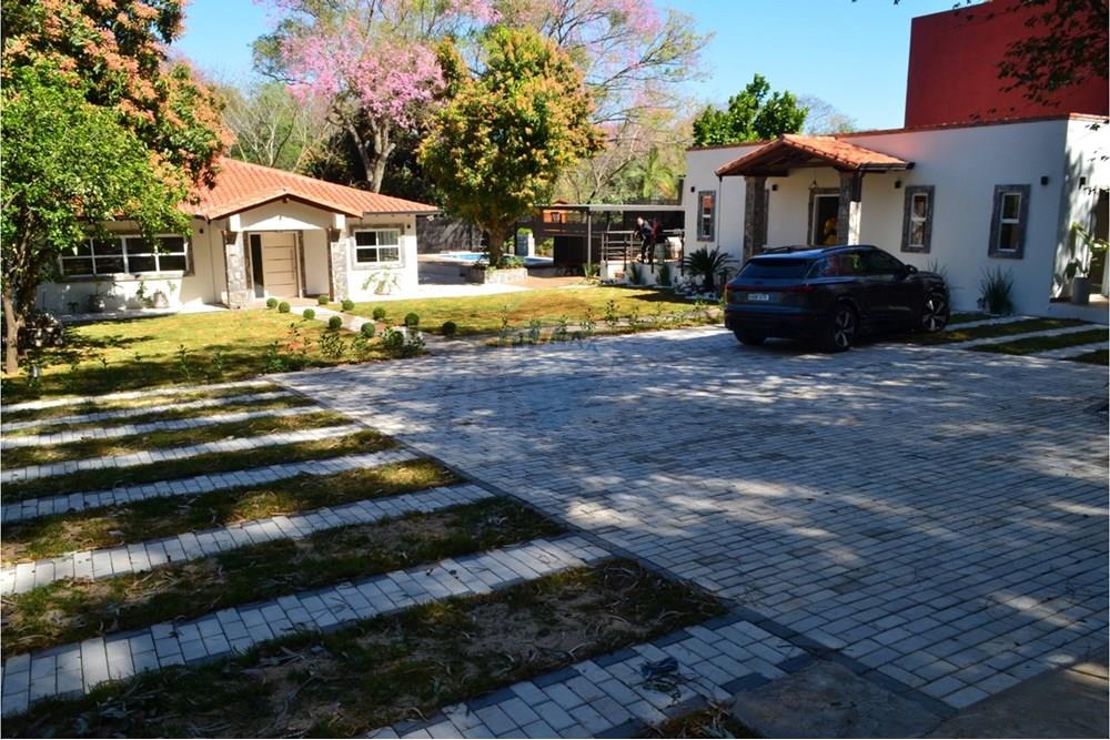 Casa - Venta - San Bernardino, Paraguay — foto 2