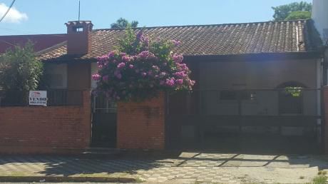 Hermosa Casa En Excelente Ubicación En El Barrio Santisima Trinidad
