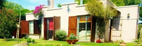 Casa A 1 Cuadra De La Playa El Pinar