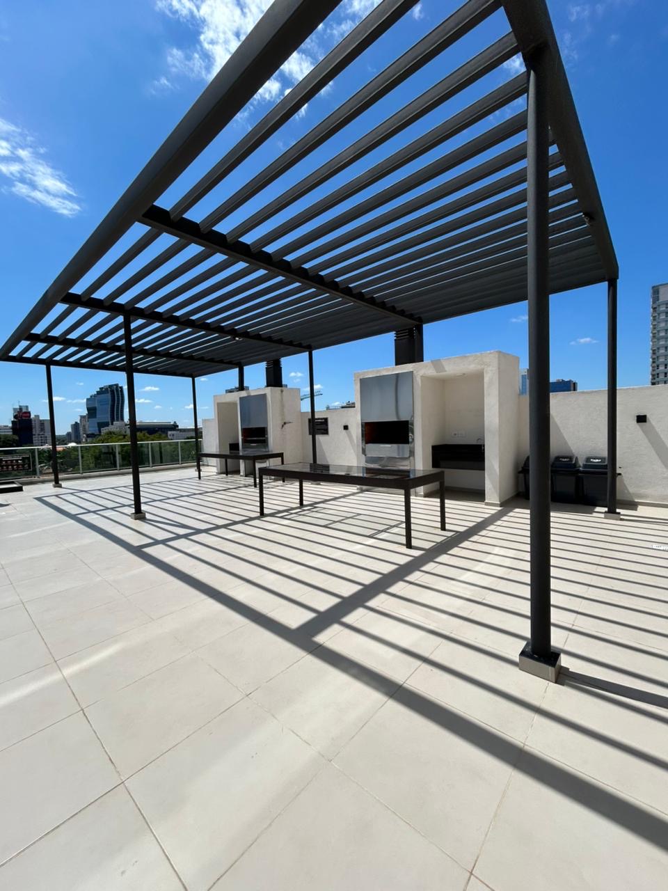 EN VENTA DEPARTAMENTO DE 2 DORMITORIOS EN EDIFICIO HOME PALACE TOWER — foto 2