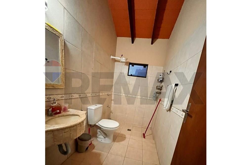 CASA CON PISCINA EN LAMBARÉ — foto 2