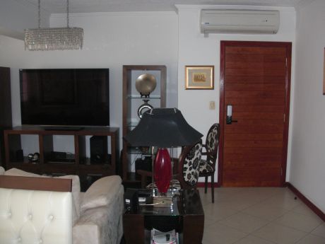 Departamento En Condominio Parque Venezuela - Amoblado - Asunción