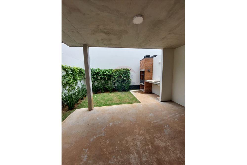 DUPLEX EN ALTAVIDA LUQUE LOMA MERLO — foto 2