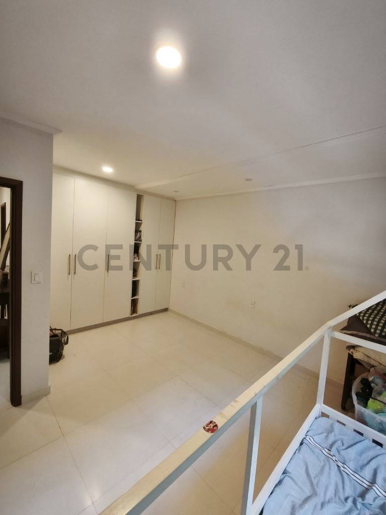 ALQUILER DE HERMOSA CASA EN BARRIO CERRADO LA FLORESTA – ZONA AEROPUERTO — foto 3
