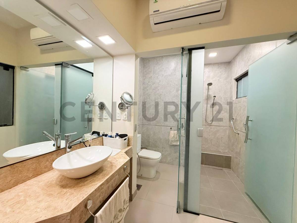 En venta residencia en Recoleta — foto 2