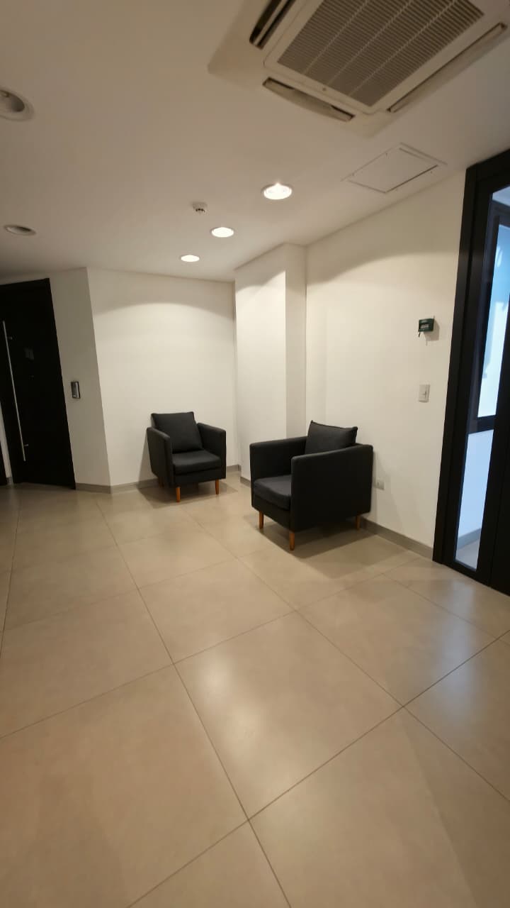ALQUILO OFICINA EN EDIFICIO PARK PLAZA - a 50 mts del Shop. del Sol — foto 3