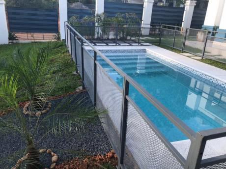 Vendo Hermosa Casa Zona Yacht Y Golf Club Paraguayo, A Pasos Del Colegio Sek