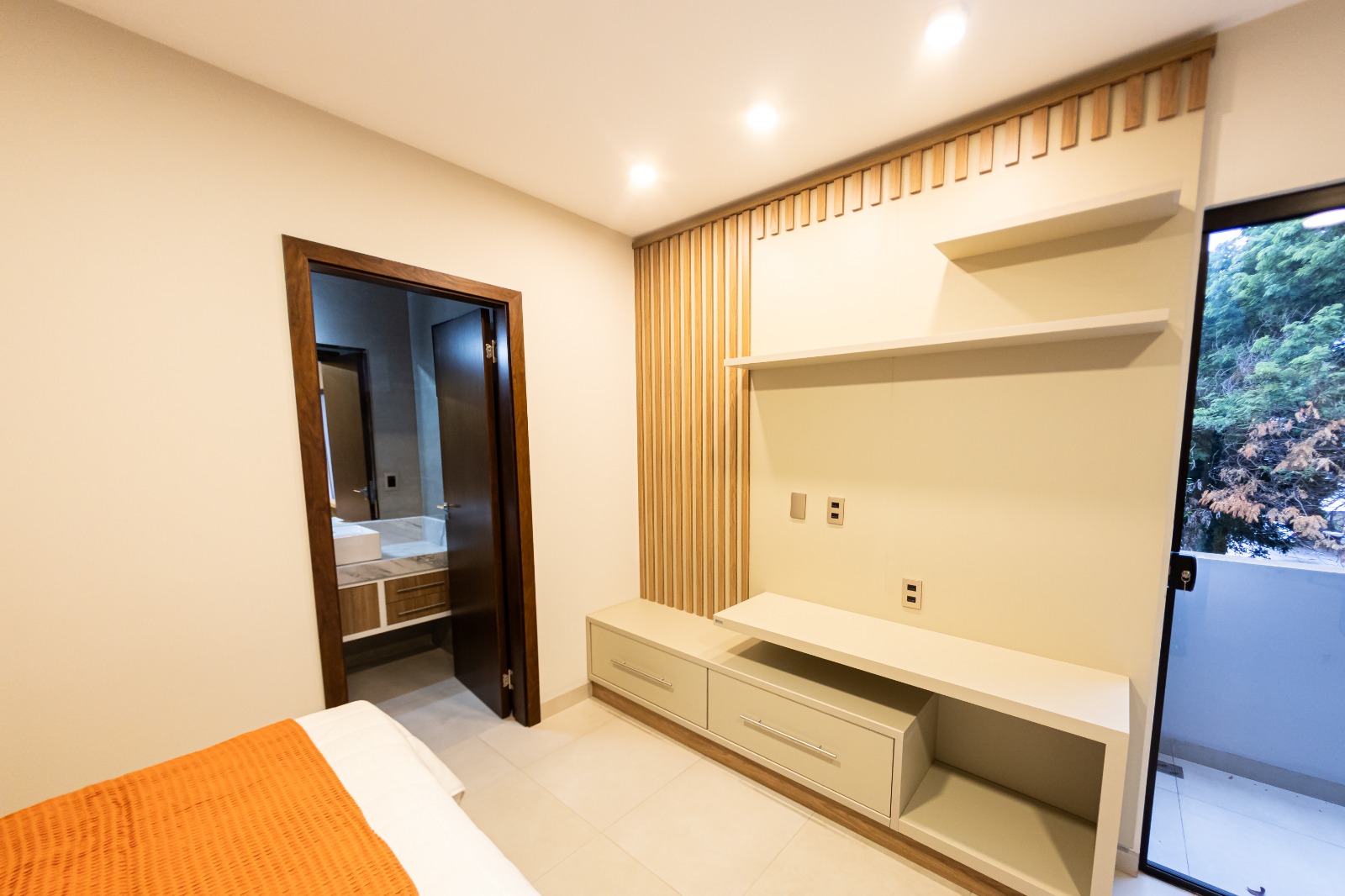EN VENTA DUPLEX 2 HAB EN SUITE — foto 2