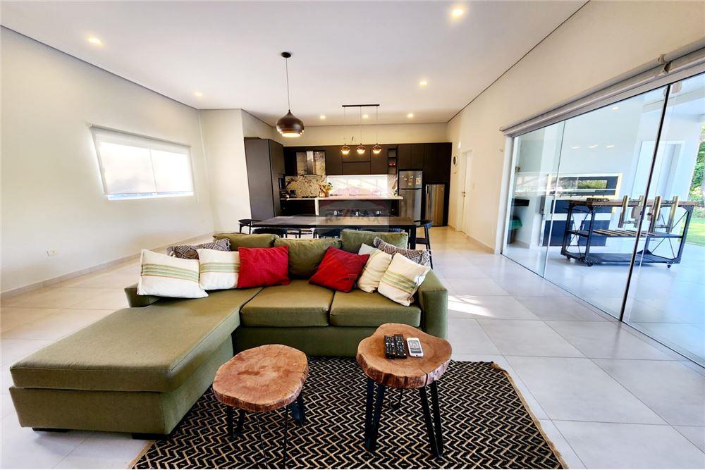 Casa - Venta - San Bernardino, Paraguay — foto 3