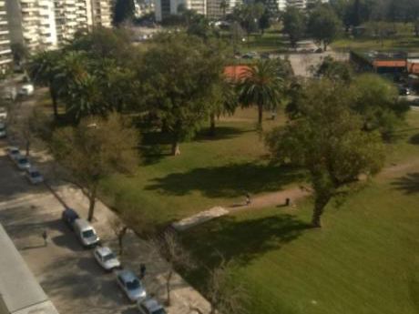 Luminoso Y Amplio Apartamento Con Magnífica Vista Al Parque