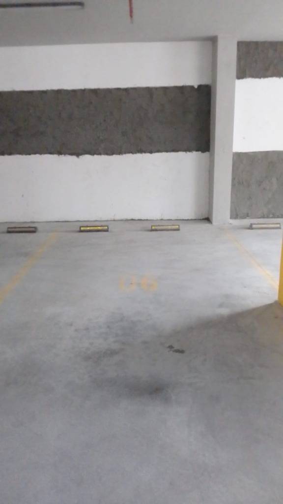 Cochera Cubierta 12.5 m² en ZUBA 4 | Luque — foto 2