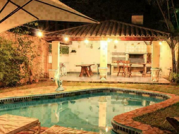 CASA EN VENTA EN SAN BERNARDINO - EXCELENTE UBICACIÓN A 100M DEL LAGO — foto 2