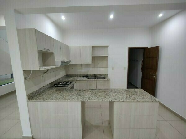 ALQUILO HERMOSO DÚPLEX EN SURUBI’I. — foto 3