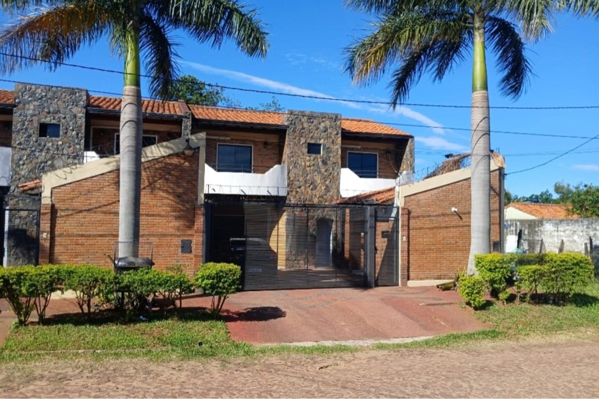 Casa en venta en Luque