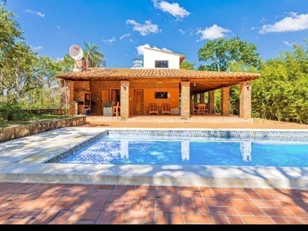 VENTA DE HERMOSA CASA EN SAN BERNARDINO — foto 2