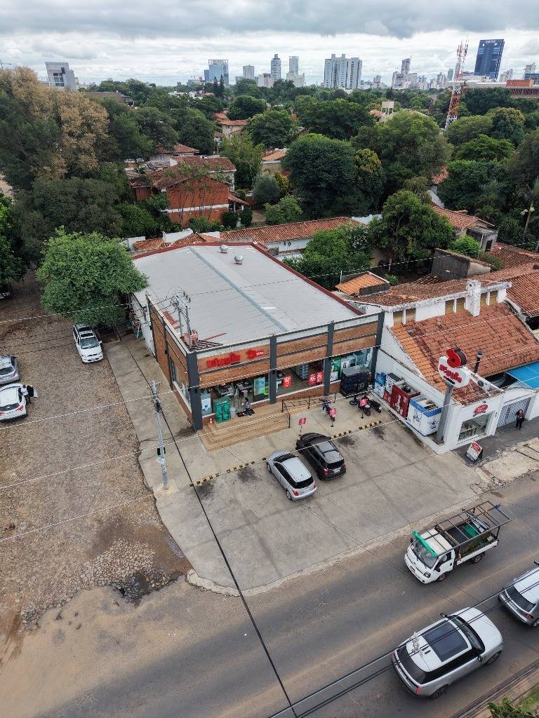 EN VENTA LOCAL COMERCIAL SOBRE DENIS ROA — foto 2