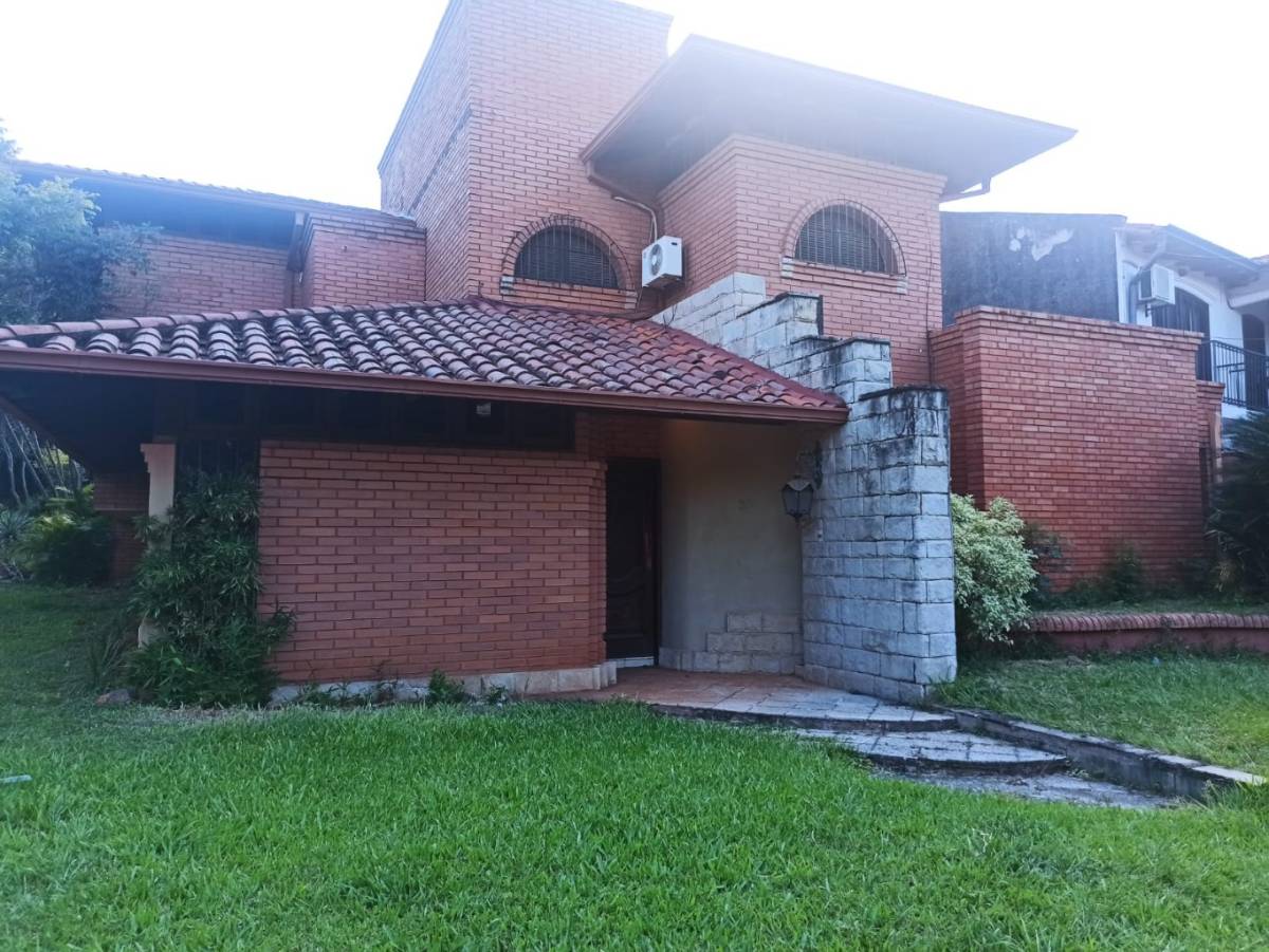 Casa en alquiler en Mburucuyá