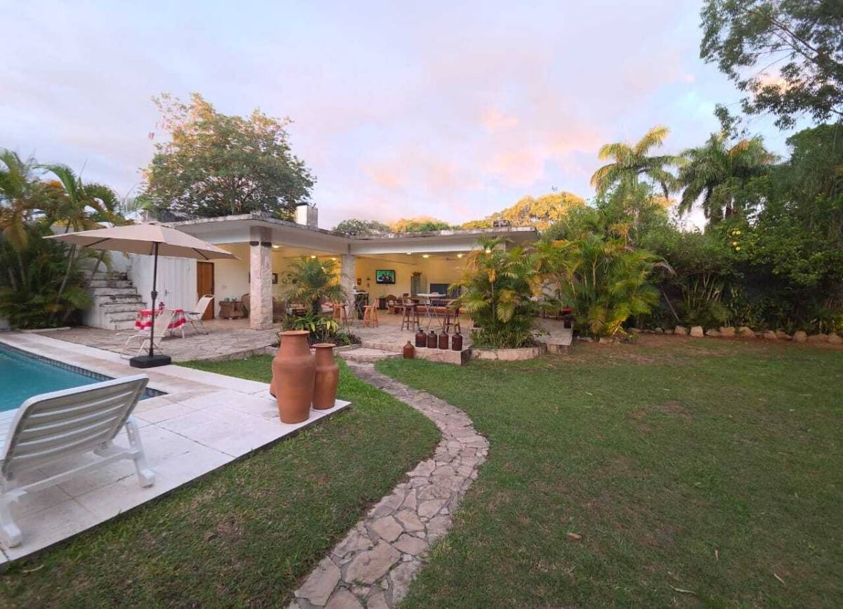 VENDO CASA EN INMEJORABLE ESQUINA EN EL CENTRO DE SAN BERNARDINO — foto 3