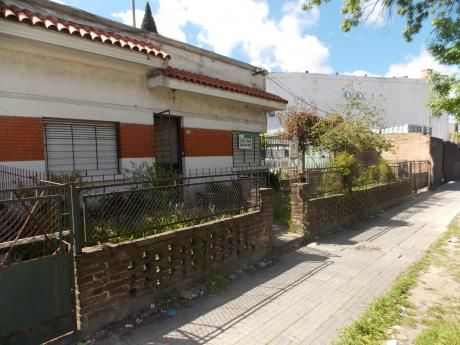 Casa A Reciclar - Joanico Y L. A. De Herrera