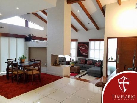 Exclusivo Condominio Cerrado