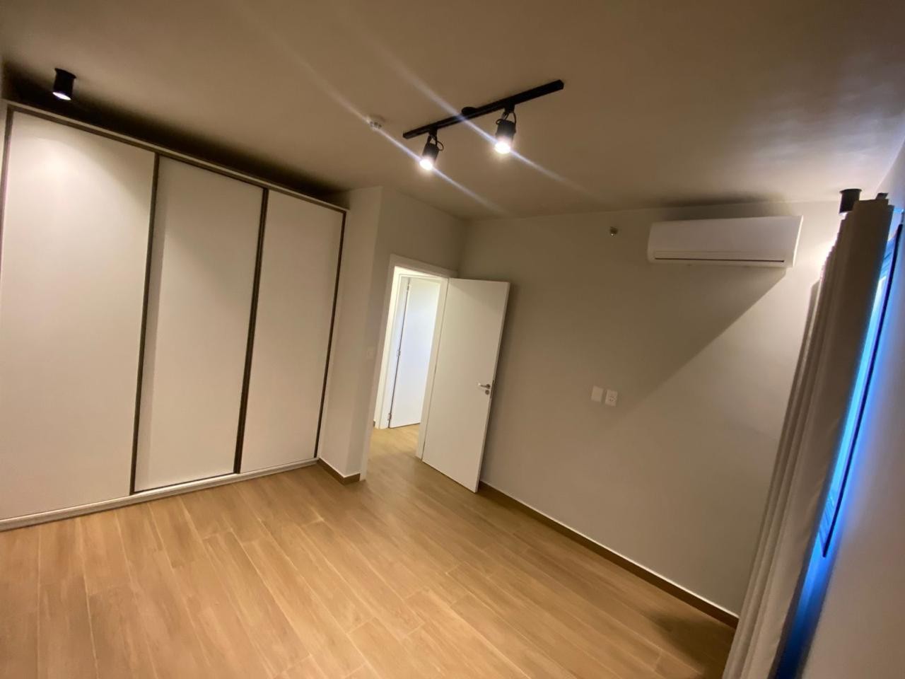 ALQUILO DEPARTAMENTO EN AIRES DE LAUREL I-  LOS LAURELES-ASUNCION — foto 2