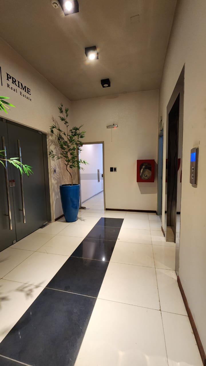 *ALQUILO OFICINA AMOBLADA - EDIFICIO KUARAJY CENTER– 4° PISO* — foto 3