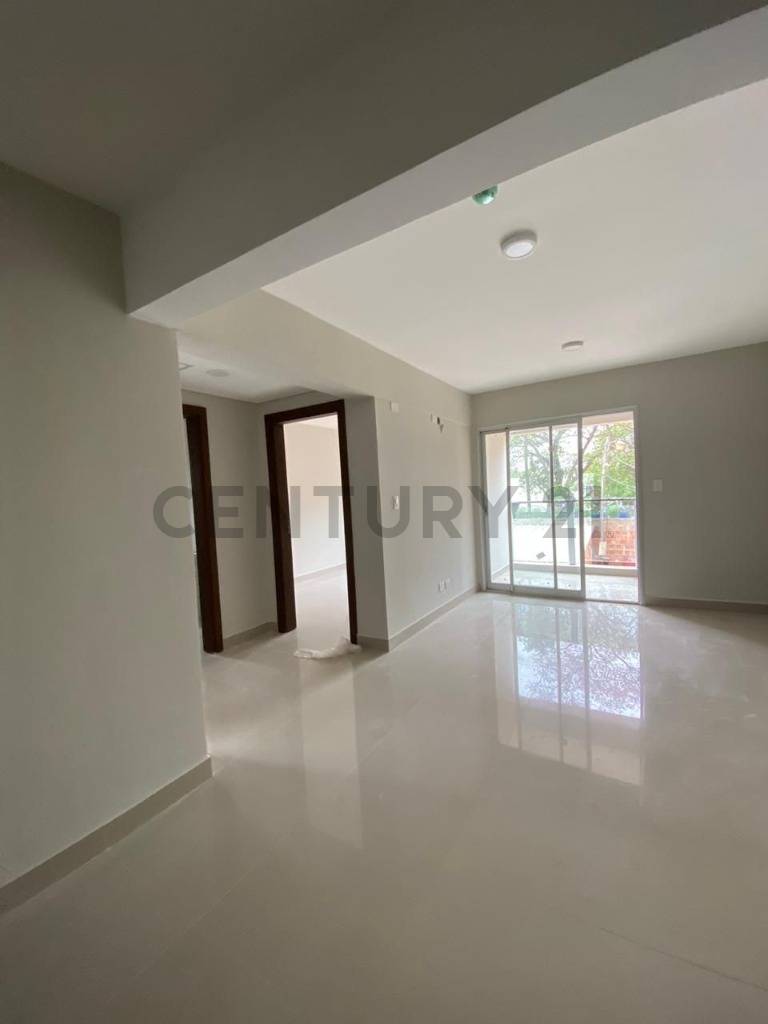 ¡Oportunidad en Lambaré! Departamento de 2 dormitorios. Solo USD 80.500! — foto 2